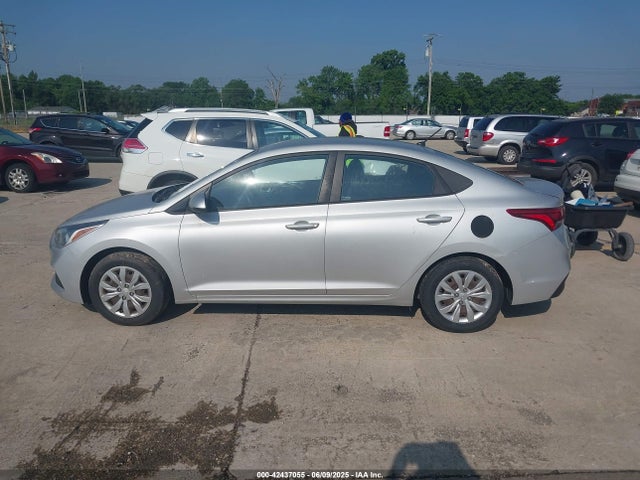 3KPC24A30JE022936 Hyundai ACCENT SE