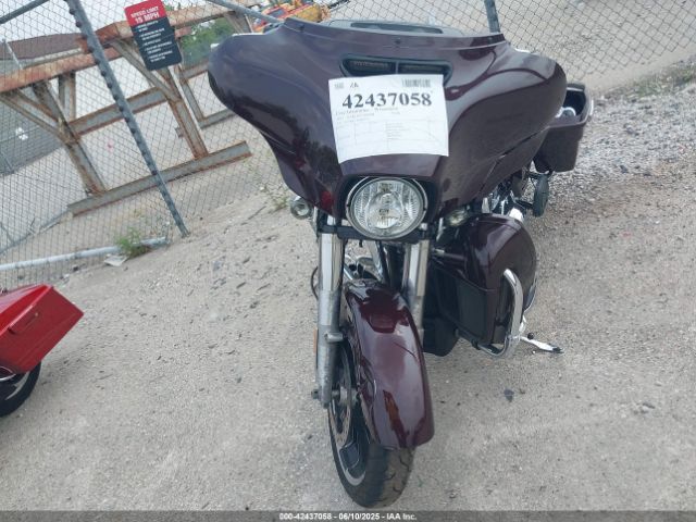 2022 HARLEY-DAVIDSON FLHX 1HD1KBC10NB609744 Photo 4