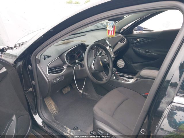 2025 CHEVROLET MALIBU 1G1ZG5STXSF134143 Photo 4