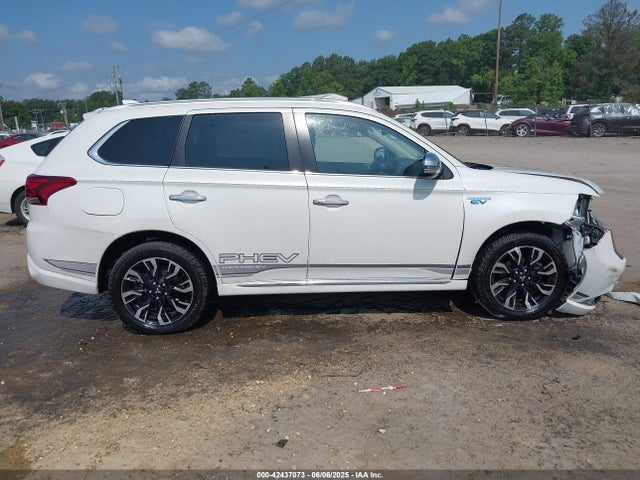 Mitsubishi s61 - y61 2018 JA4J24A53JZ058157 Image 13