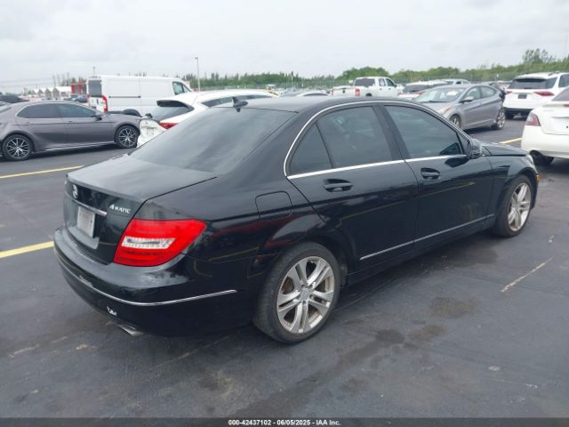2012 MERCEDES-BENZ C 300 WDDGF8BB3CF909092 Photo 3