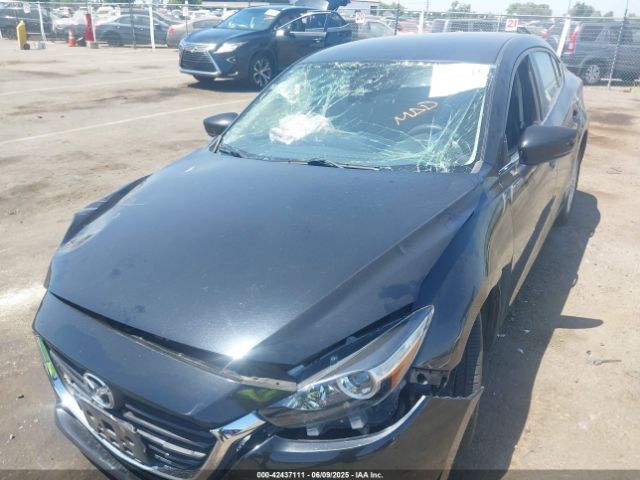 2018 MAZDA MAZDA3 3MZBN1U77JM207505 Photo 5