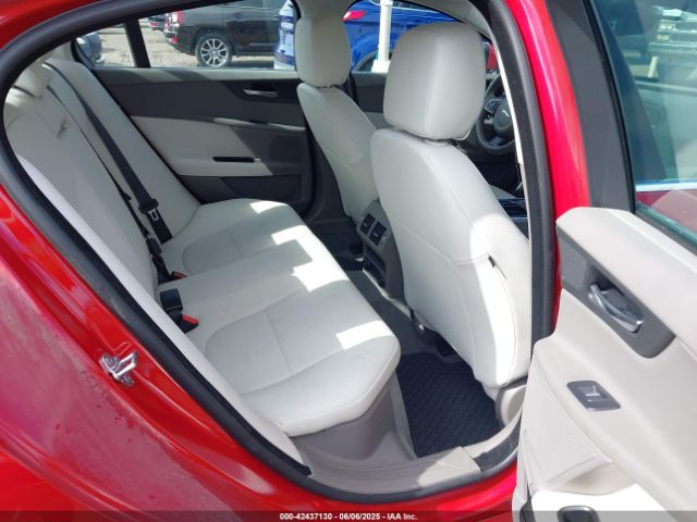 2019 JAGUAR XE SAJAD4FX1KCP50191 Photo 7