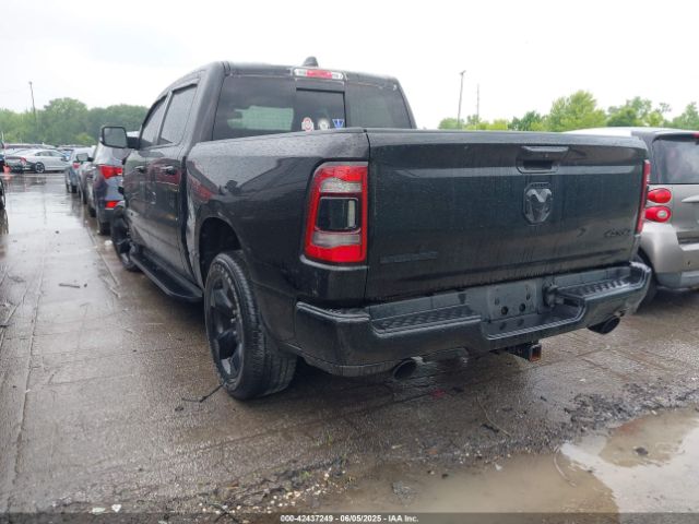 2019 RAM 1500 1C6SRFFT0KN731169 Photo 2
