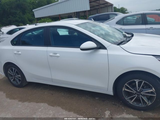 3KPF24AD6PE585357 KIA Forte Lxs