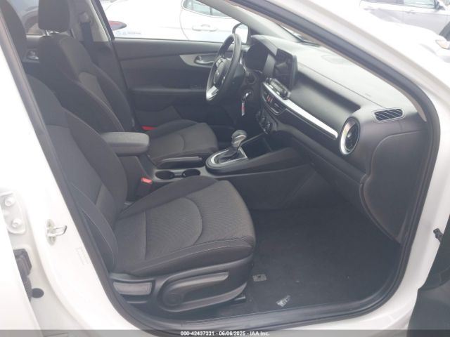 3KPF24AD6PE585357 KIA Forte Lxs