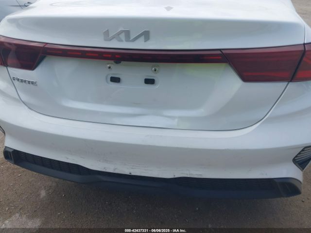 3KPF24AD6PE585357 KIA Forte Lxs