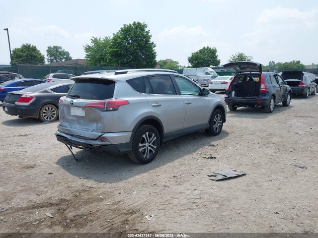 2T3ZFREV5JW491225 Toyota RAV4 LE