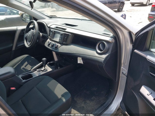 2T3ZFREV5JW491225 Toyota RAV4 LE