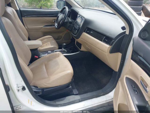 2017 MITSUBISHI OUTLANDER JA4AZ3A35HZ003739 Photo 4