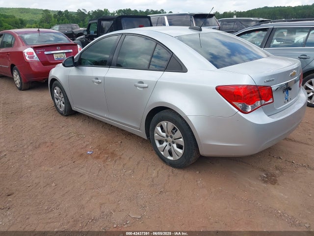 1G1PA5SH5F7122535 Chevrolet Cruze Ls Auto