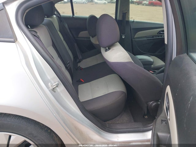 1G1PA5SH5F7122535 Chevrolet Cruze Ls Auto