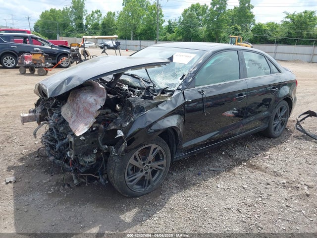 2016 AUDI A3 WAUB8GFFXG1107516 Photo 1