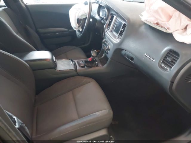 2019 DODGE CHARGER 2C3CDXBG2KH621781 Photo 4