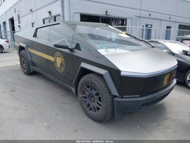 2024 TESLA CYBERTRUCK 7G2CEHED7RA022711 Photo 0