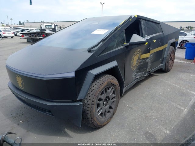 2024 TESLA CYBERTRUCK 7G2CEHED7RA022711 Photo 1