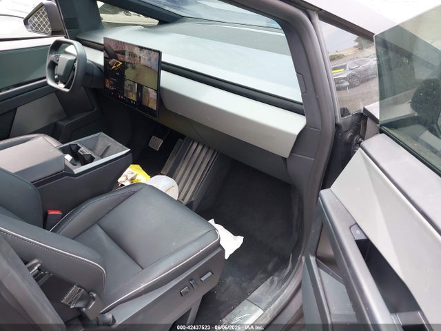 2024 TESLA CYBERTRUCK 7G2CEHED7RA022711 Photo 4