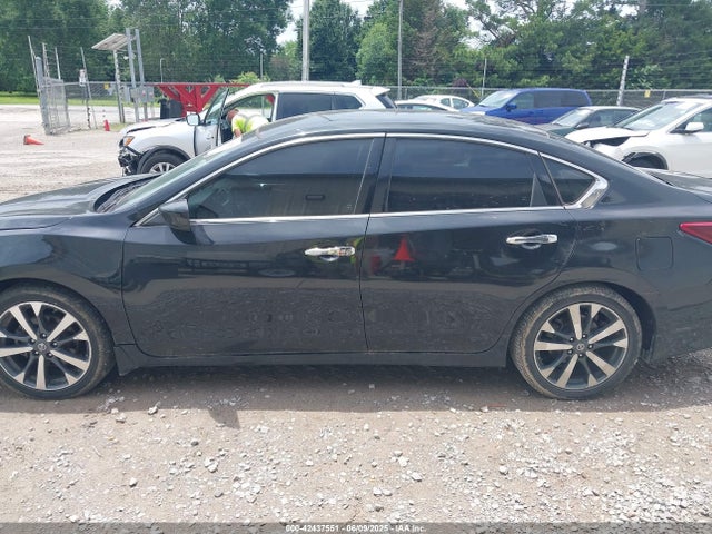 1N4AL3AP5HN348972 Nissan 2017