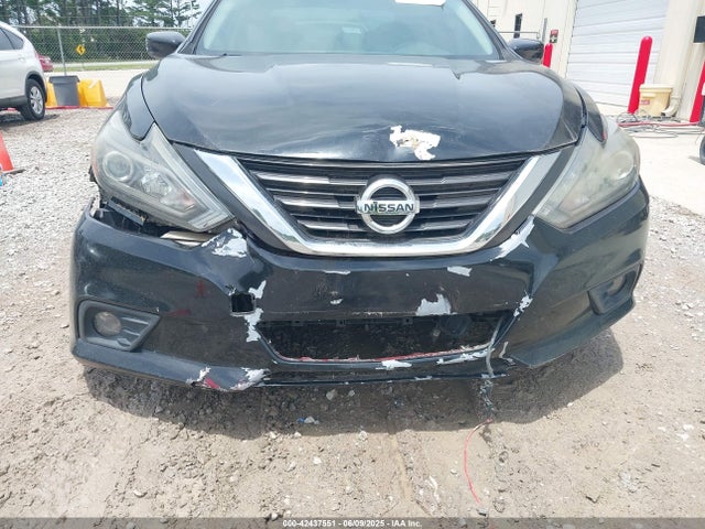 1N4AL3AP5HN348972 Nissan 2017