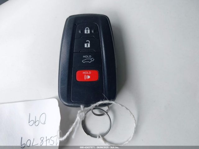 2T3A1RFV1NW298845 Toyota Rav4 Xle Premium