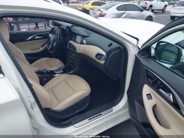 2018 INFINITI QX30 SJKCH5CP1JA053066 Photo 4