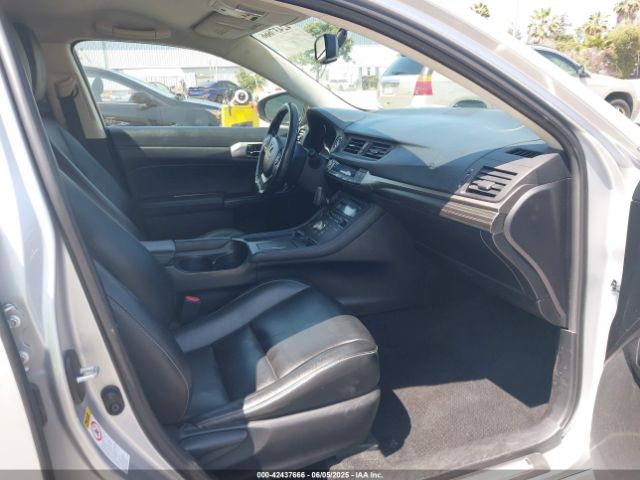 2016 LEXUS CT 200H JTHKD5BH3G2254070 Photo 4