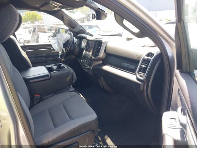 2021 RAM 1500 1C6RREBG9MN681473 Photo 4