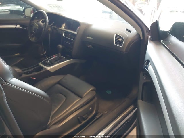 2011 AUDI A5 WAULFAFR1BA006598 Photo 4
