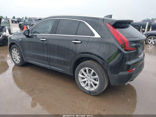 2023 CADILLAC XT4 1GYAZAR40PF110148 Photo 2