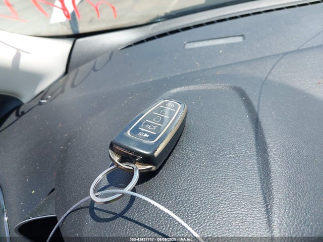 1FMCU0J96HUA83030 Ford 2017