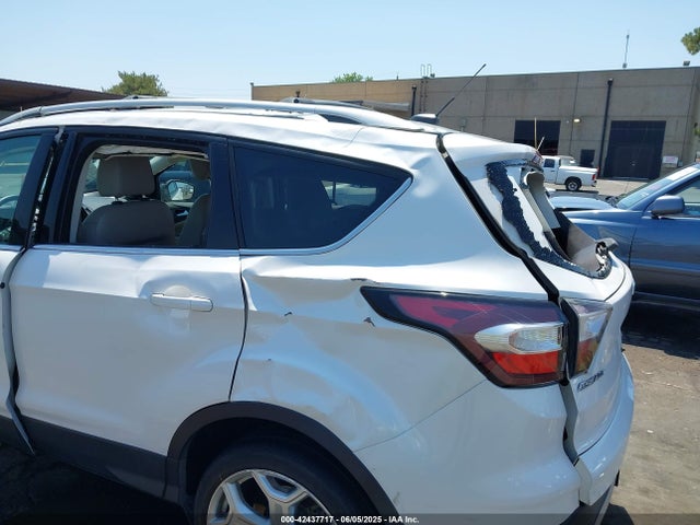 1FMCU0J96HUA83030 Ford 2017