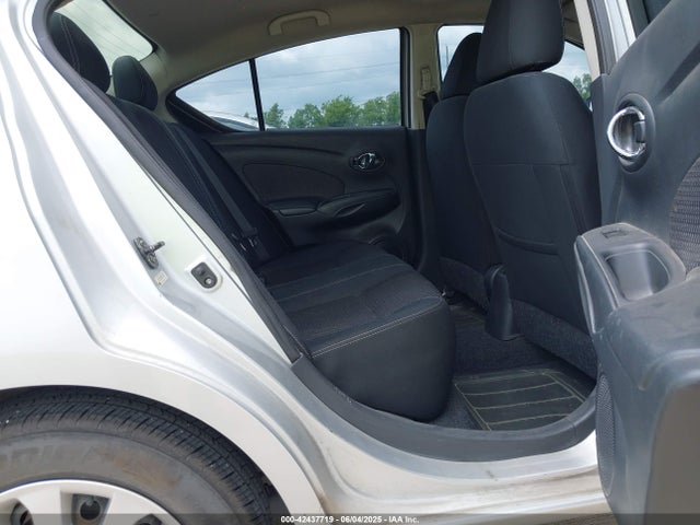 3N1CN7AP8FL933114 Nissan Versa