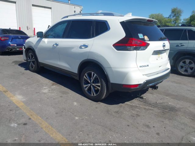 2019 NISSAN ROGUE JN8AT2MV4KW396192 Photo 2