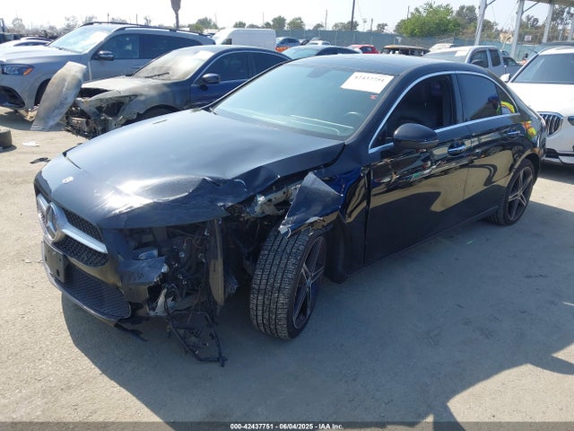 WDD3G4EB7KW020682 Mercedes-Benz m260