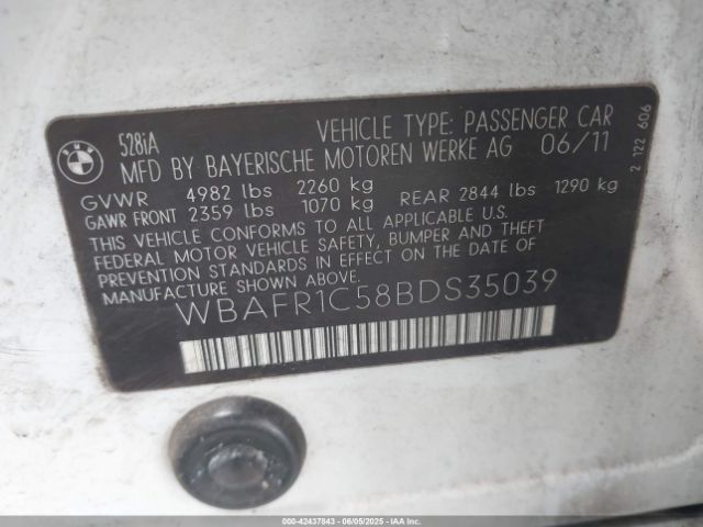 2011 BMW 528I WBAFR1C58BDS35039 Photo 8