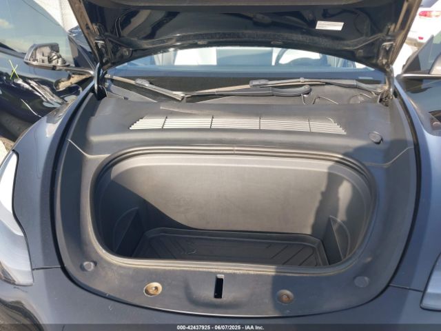 2022 TESLA MODEL Y 7SAYGDEF4NF515596 Photo 9