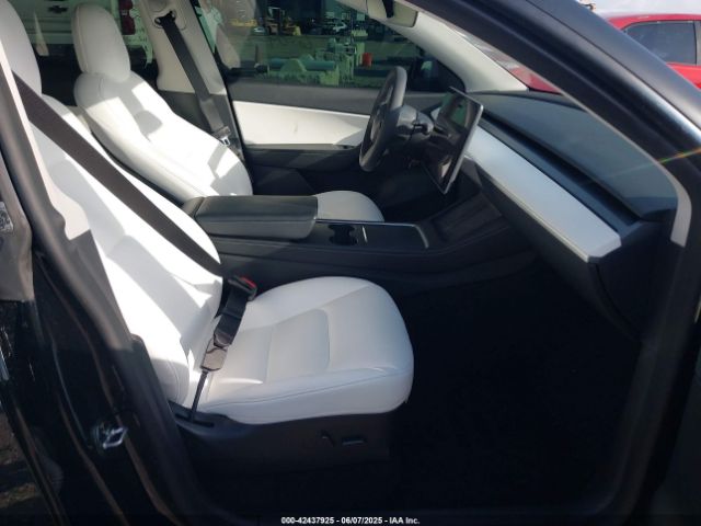 2022 TESLA MODEL Y 7SAYGDEF4NF515596 Photo 4