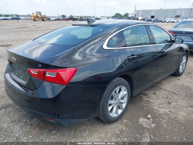 1G1ZD5STXSF133146 Chevrolet Malibu Fwd 1lt