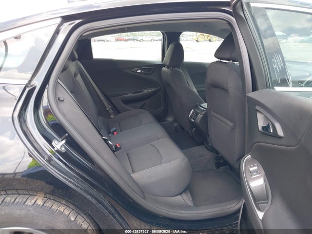 1G1ZD5STXSF133146 Chevrolet Malibu Fwd 1lt