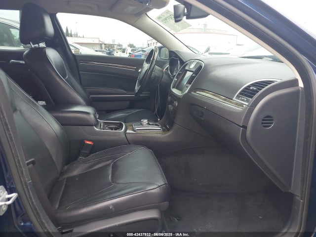Chrysler 300 2015 2C3CCAEG6FH833004 Image 5