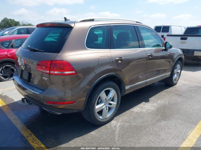 2012 VOLKSWAGEN TOUAREG WVGEK9BP7CD005820 Photo 3