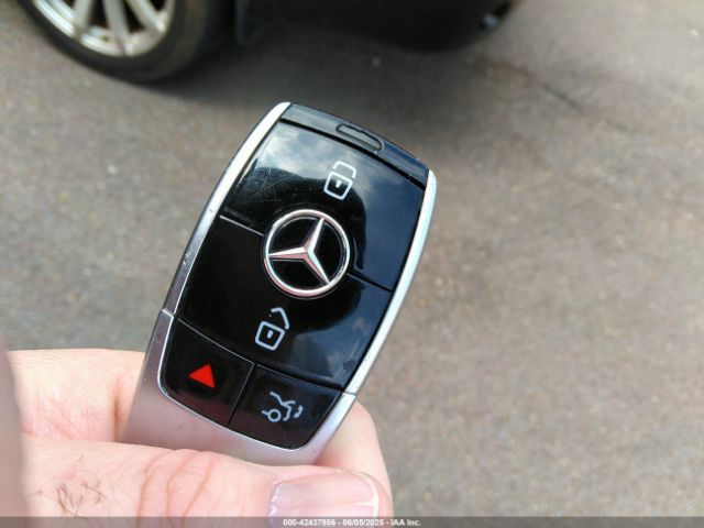 WDDZF4KB5HA102997 Mercedes-Benz E 300 4matic