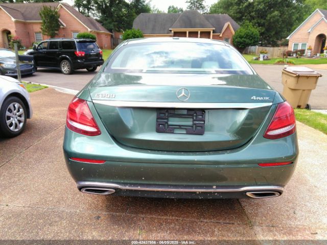 WDDZF4KB5HA102997 Mercedes-Benz E 300 4matic