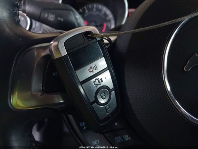 2022 FORD MUSTANG 1FA6P8TH9N5109501 Photo 10