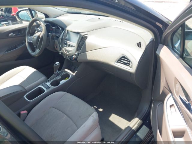 2017 CHEVROLET CRUZE 3G1BE6SM7HS606437 Photo 4