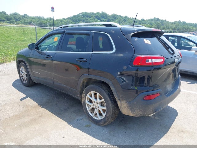 1C4PJLCS3HW642778 Jeep 2017