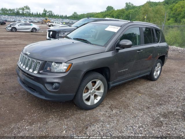 1C4NJDEBXGD645956 Jeep Compass Latitude