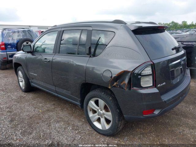 1C4NJDEBXGD645956 Jeep Compass Latitude