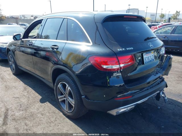 2019 MERCEDES-BENZ GLC 300 WDC0G4JB1KV131361 Photo 2