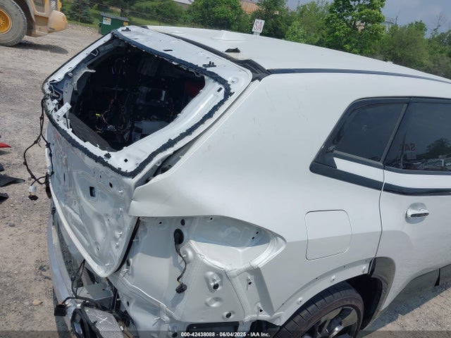 5YM23CS0XR9U57042 BMW Xm